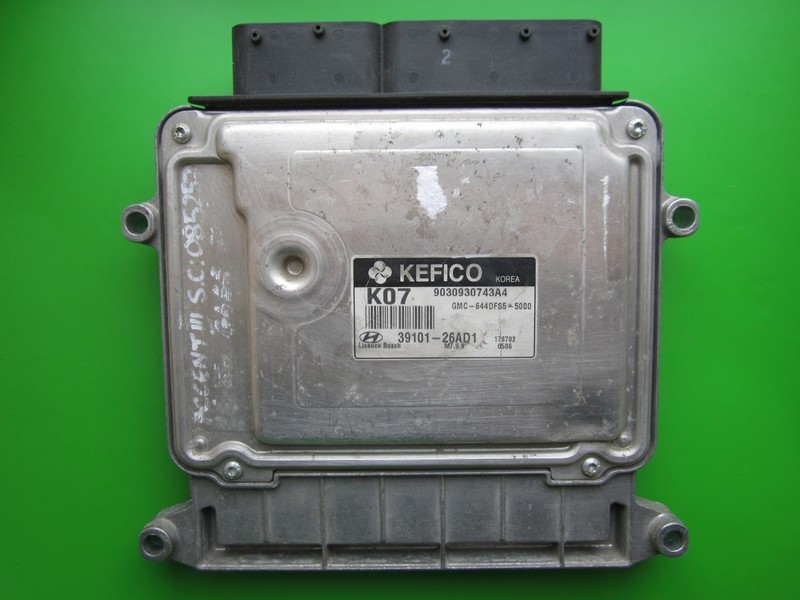 ECU Hyundai Accent 1.4 39101-26AD1 9030930743A4 M7.9.8 }