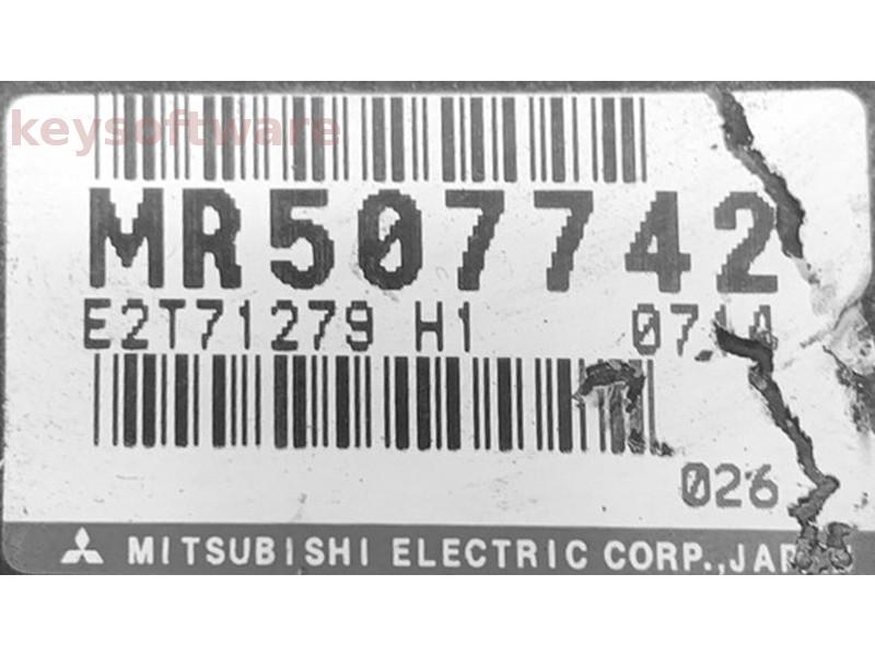 ECU Mitsubishi Space Star 1.3 MR507742 E2T71279 {
