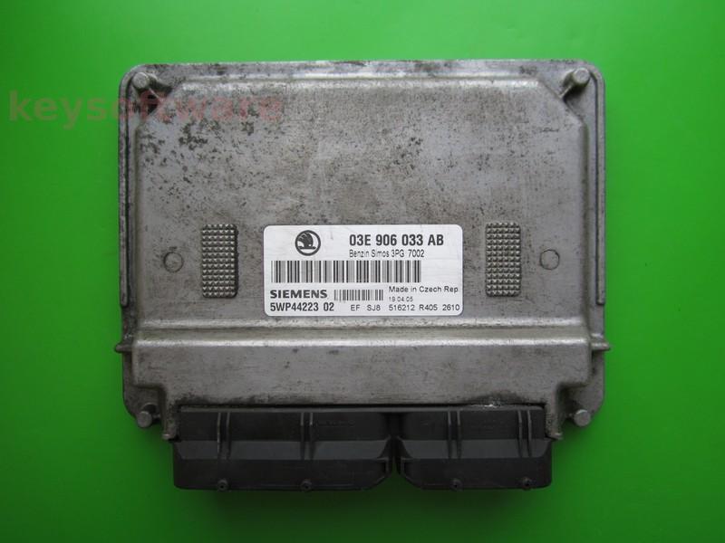 ECU Skoda Fabia 1.2 03E906033AB 5WP44223 SIMOS 3PG BME }