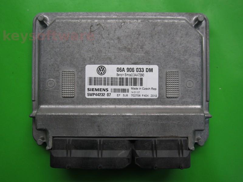 ECU Skoda Octavia 1.6 06A906033DM 5WP44232 SIMOS 3.3A BFQ {+
