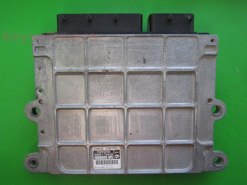 ECU Toyota 89661-74440 212000-9920
