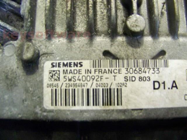 ECU Volvo V50 2.0DCI 30684733 5WS40092F-T SID803 {