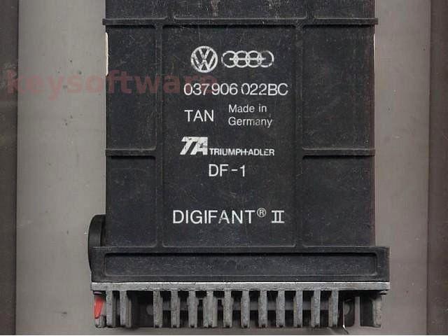 ECU VW Golf2 1.8 GTI 037906022BC DF